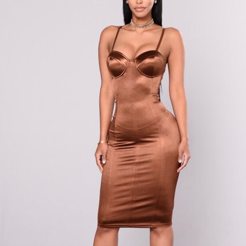 NWT FASHION NOVA CHOCOLATE DRESS