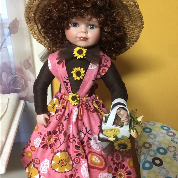 Eridelles Boutique 4909 Raeford rd Fayetteville - Picture 3 of 8