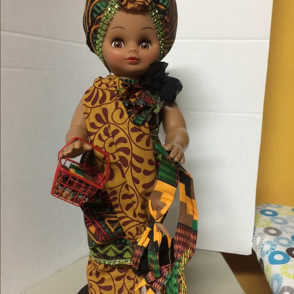 Eridelles Boutique 4909 Raeford rd Fayetteville - Picture 5 of 8