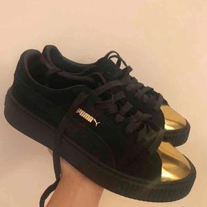 BRAND NEW PUMA GOLD TOE CREEPERS NEVER WORN