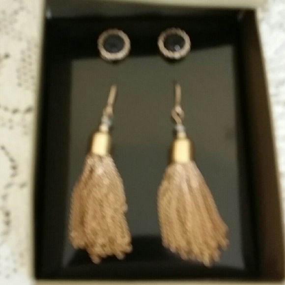 2 pair earrings **GREAT GIFT SET VALUE ** - Picture 2 of 6