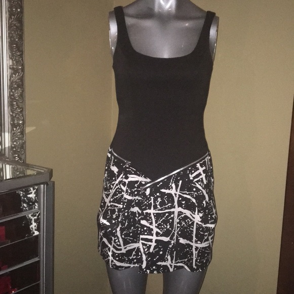 Guess edgy mini dress! - Picture 1 of 4