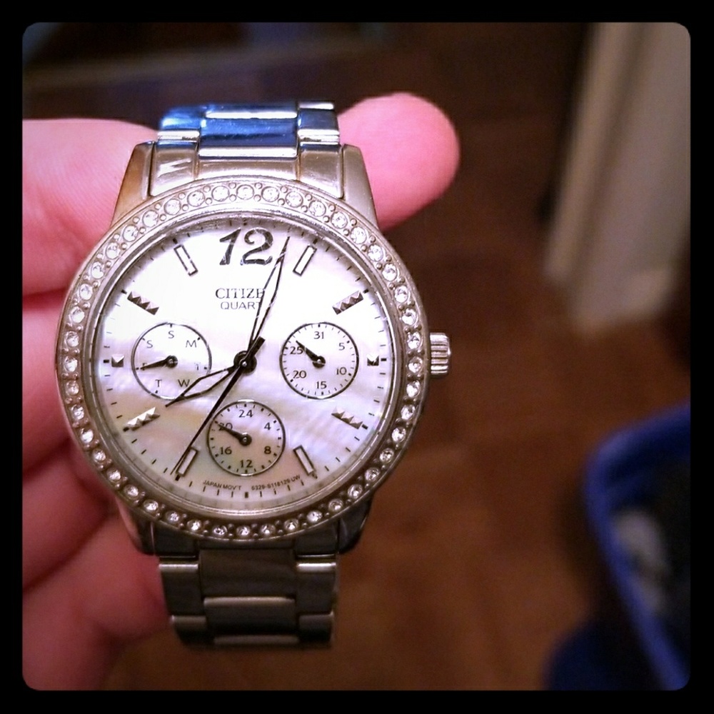 Ladies diamond watch