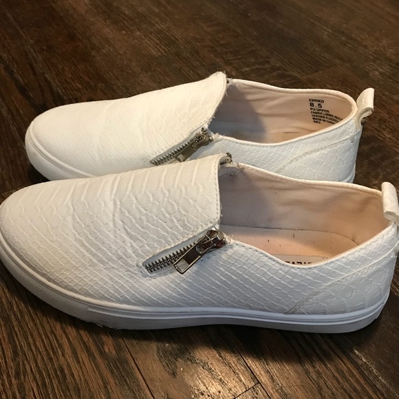 steve madden snakeskin slip on sneakers