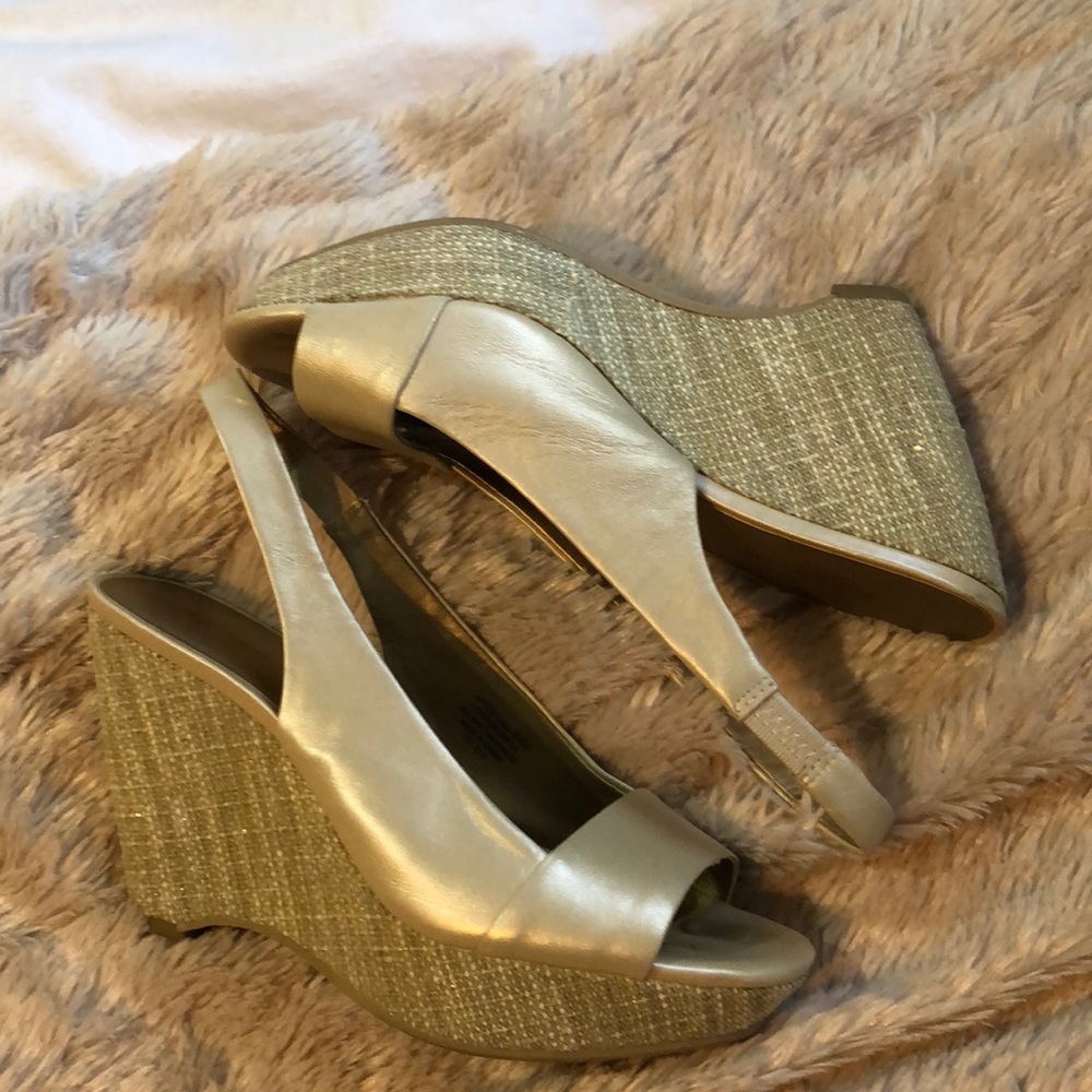 Anne Klein wedges