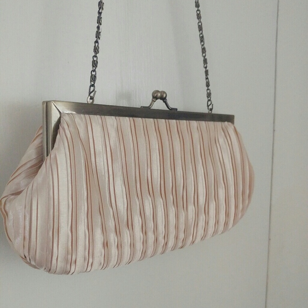 Formal convertible clutch/over the shoulder purse