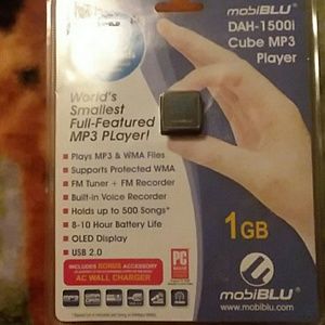 MobiBlu Cube mp3 player