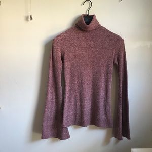 Light weight sweater
