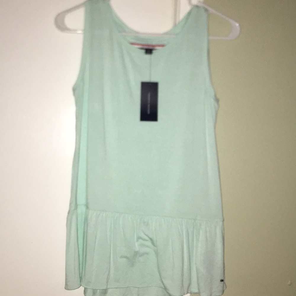 Brand new tommy hilfiger top