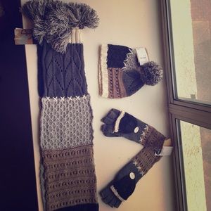 Stitch design Steve Madden hat scarf and gloves