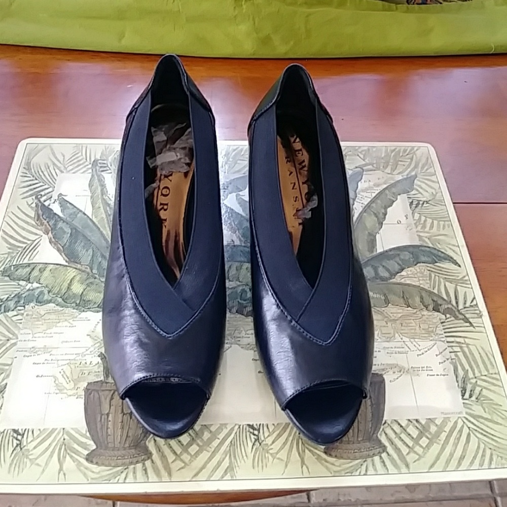 New York transit black shoes.