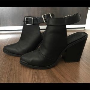 Black Pointed Toe Ankle Booties