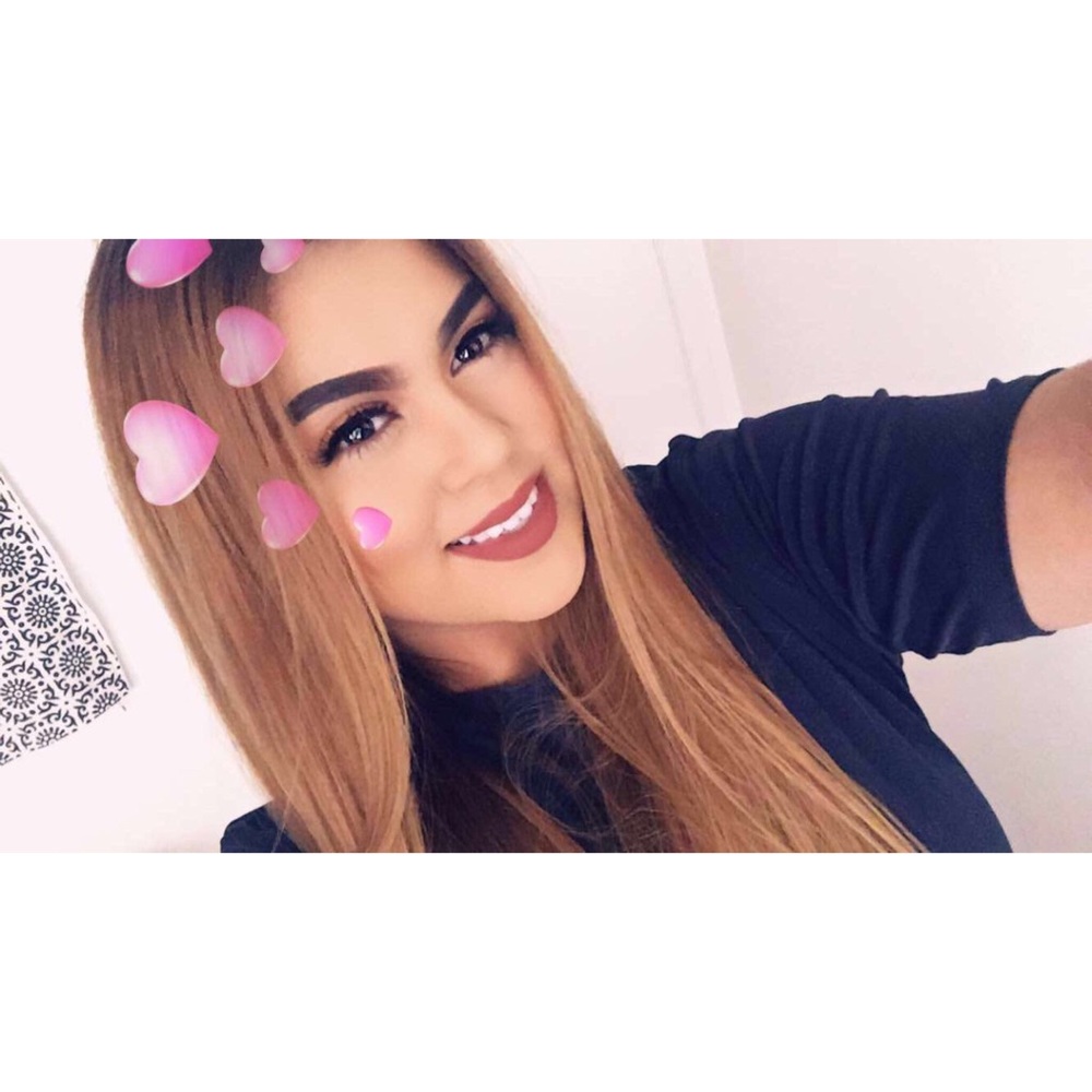 Meet your Posher, Ariana