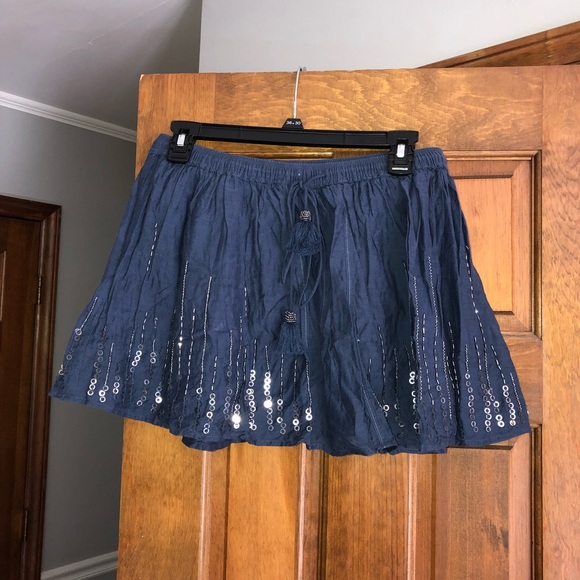 5/$25 Sz Small AEO Skirt w/ Bead Work - Picture 3 of 8