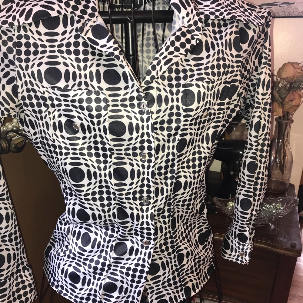 Dollhouse retro button up blouse