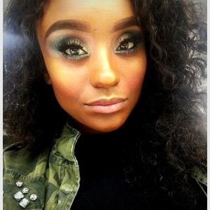 Meet your Posher, Amber