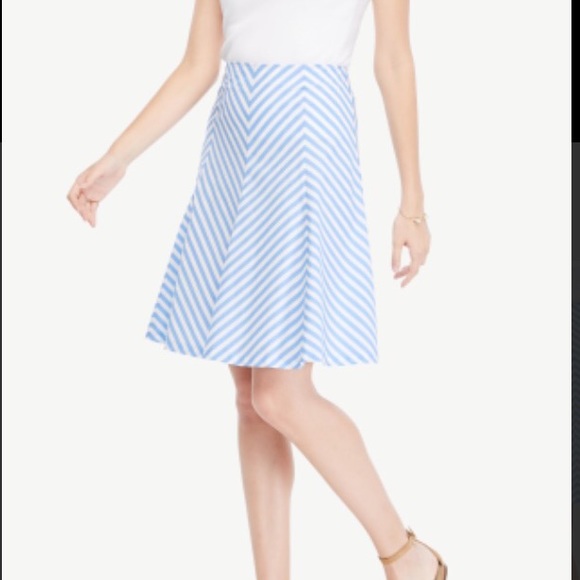NWT Ann Taylor blue striped fit and flare skirt - Picture 2 of 6