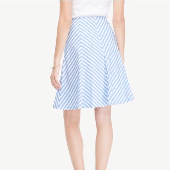 NWT Ann Taylor blue striped fit and flare skirt - Picture 3 of 6
