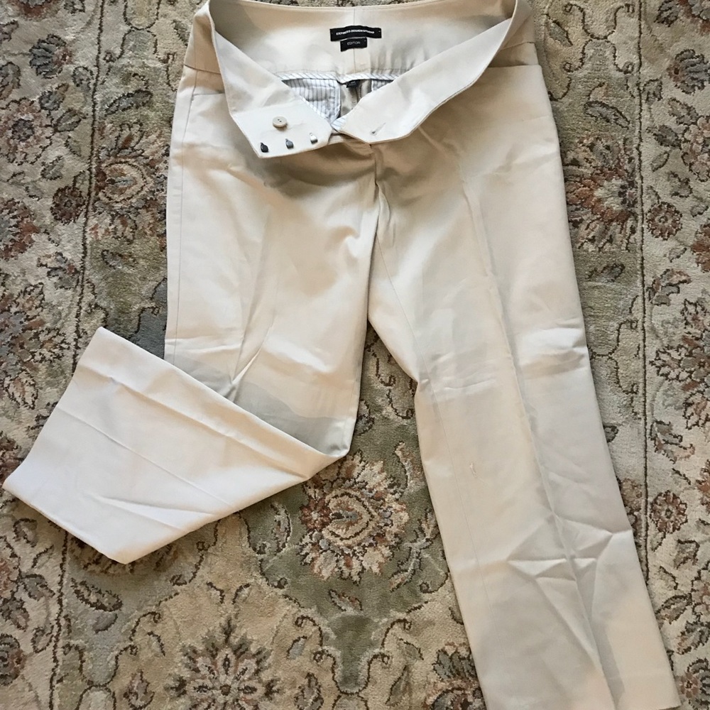 Very nice and almost new capris