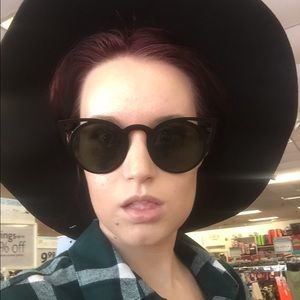 Meet your Posher, Erin