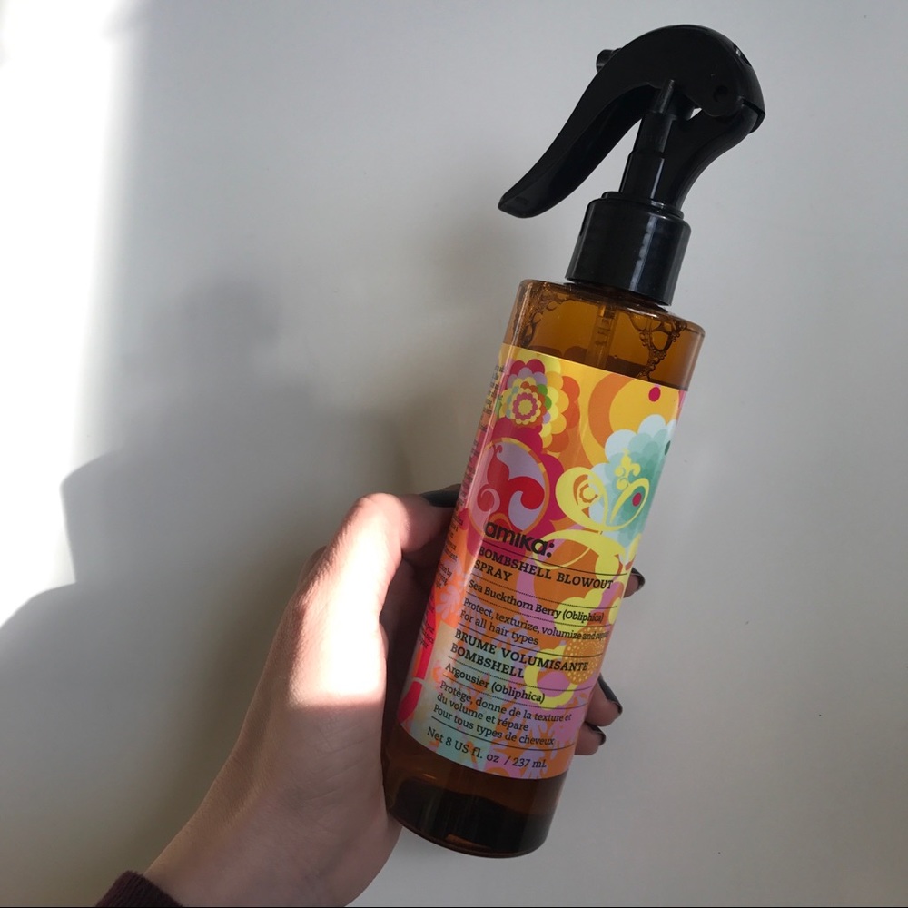 Amika Bombshell Blowout Spray