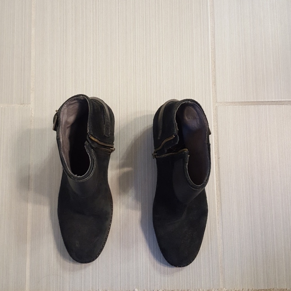 H by Hudson ankle boots