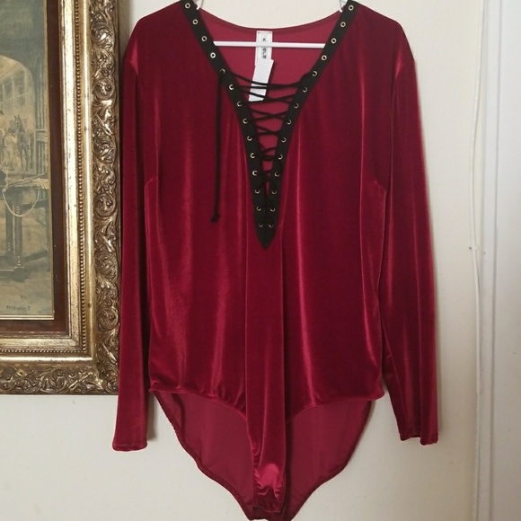 GS Love Red Bodysuit Top Holiday Clevage - Picture 1 of 2