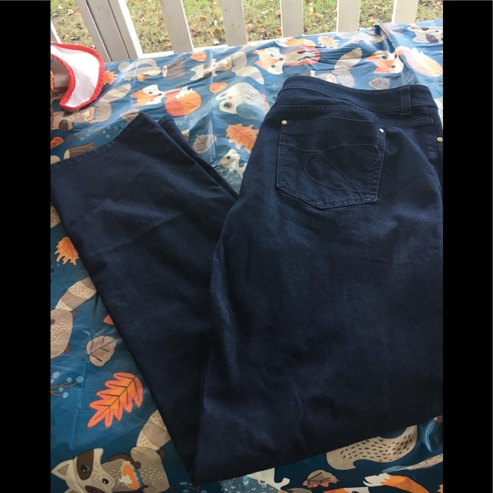Chico’s platinum bootcut dark denim jeans 3/16
