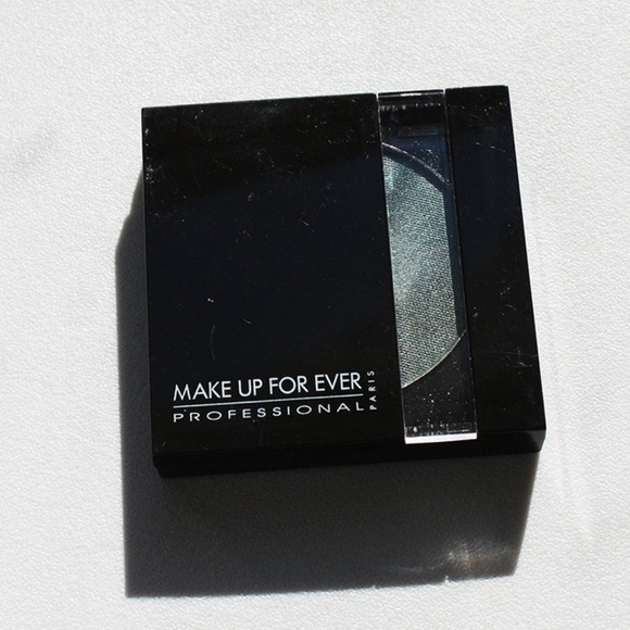 🖤Makeup Forever🖤Deep Green Eyeshadow - Picture 1 of 3