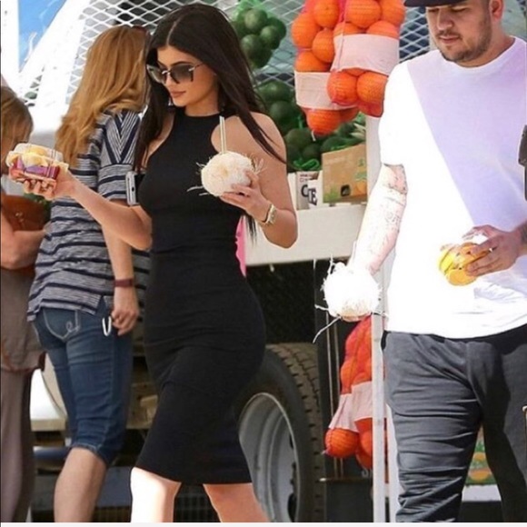 •RESTOCKED• Black Sleeveless Muscle Midi Dress - Picture 4 of 5