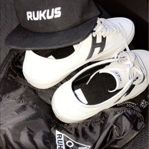 Meet your Posher, Noah