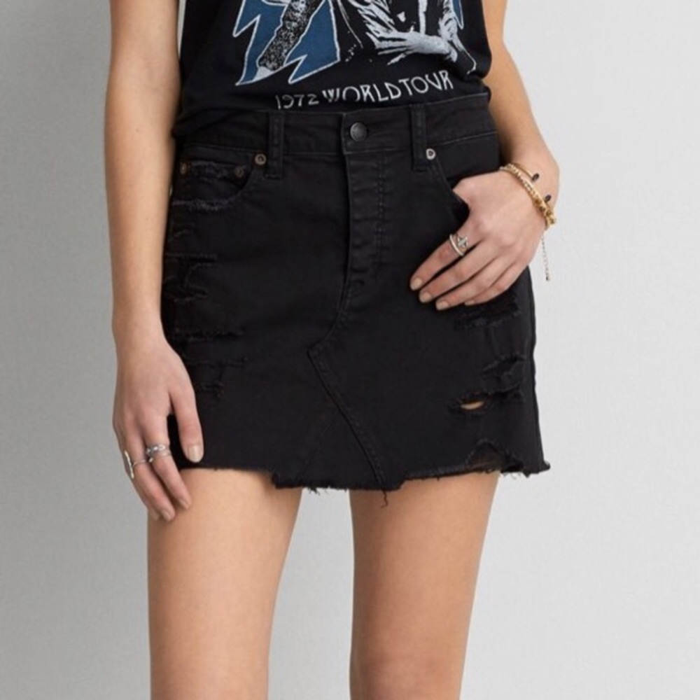 American Eagle Black Distressed Skirt