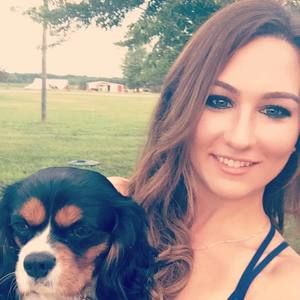 Meet your Posher, Brittany