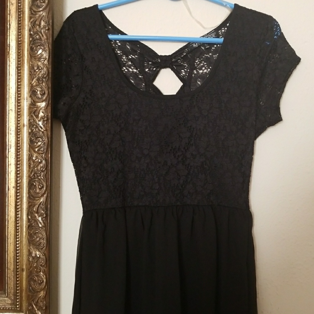 Black Dress Open Bow Back Design size Large