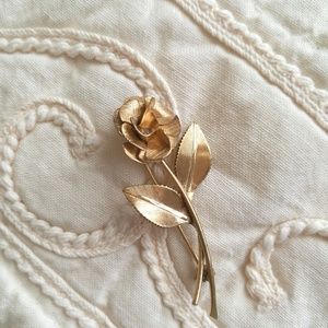 Vintage 4Winard 12K Gold Filled Rose Brooch