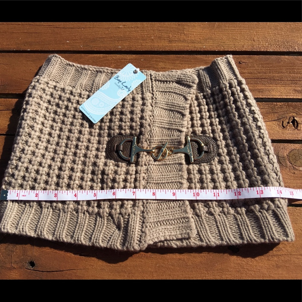 NWT MudPie tan muffler with buckle
