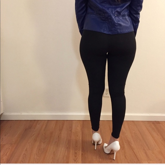 •RESTOCKED• Alexa Black Tank Jumpsuit - Picture 5 of 7