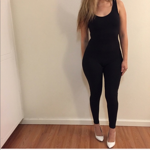 •RESTOCKED• Alexa Black Tank Jumpsuit - Picture 6 of 7