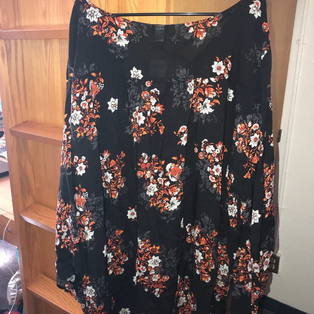 Torrid Top - Picture 2 of 2