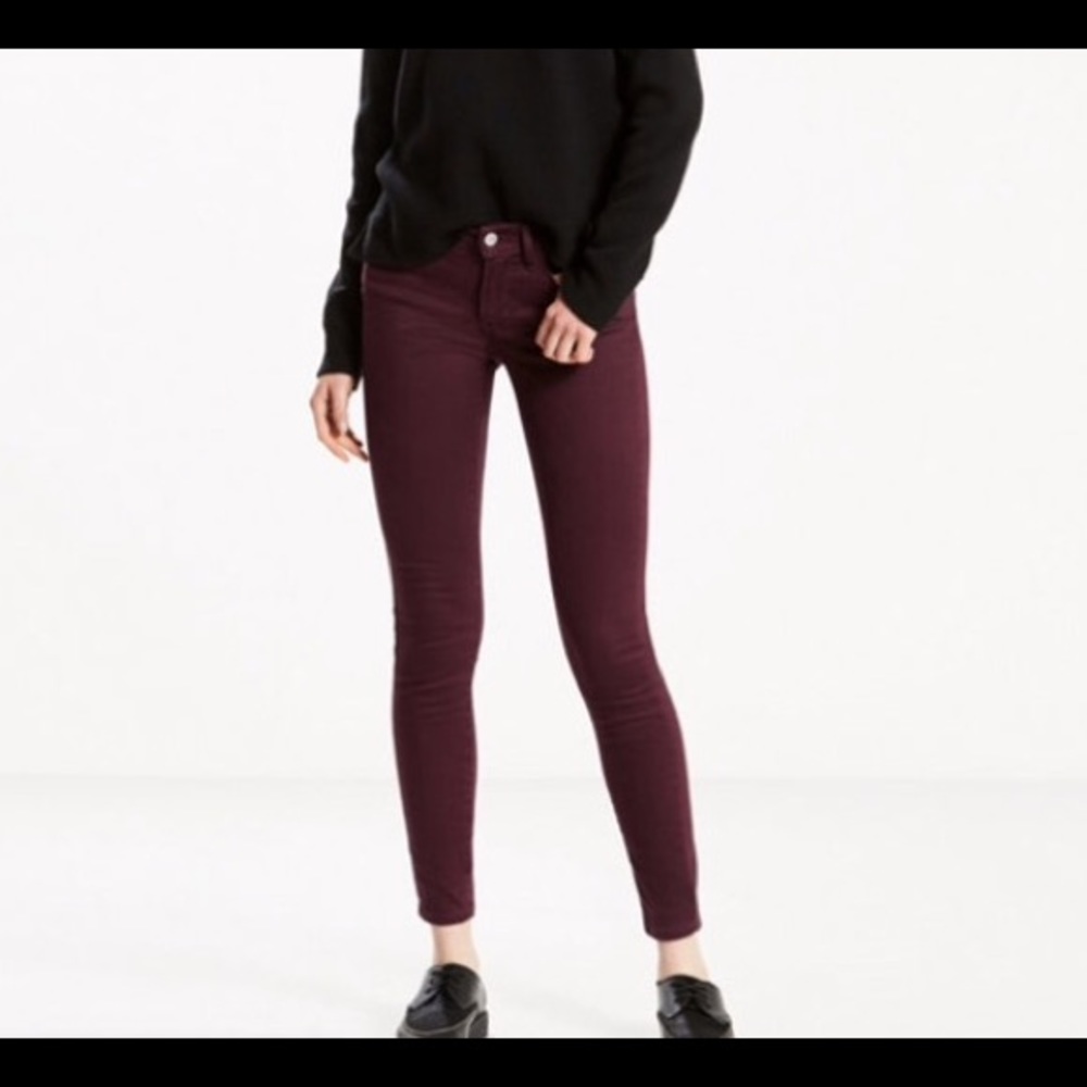 Levi's 721 Skinny Highrise in Malbec