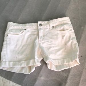 White Aeropostale jean shorts