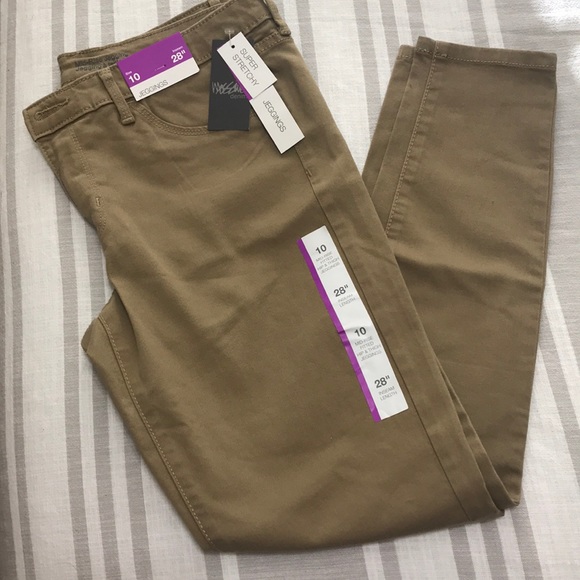 Mossimo Supply Co. Denim - Mossimo Mid-Rise Jeggings