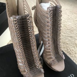 ***CLEANING CLOSET CAMPAIGN***make me an offer