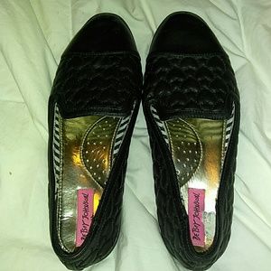 Betsey Johnson shoes last drop