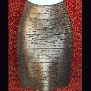 BCBGMaxAzria Skirts - BCBGMAXAZRIA gunmetal band aid skirt XS BCBGMaxAzria Skirts - BCBGMAXAZRIA gunmetal band aid skirt XS