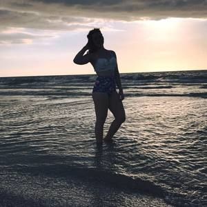 Meet your Posher, Shira