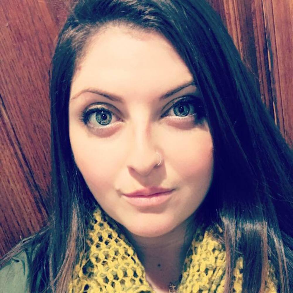 Meet your Posher, Desiree