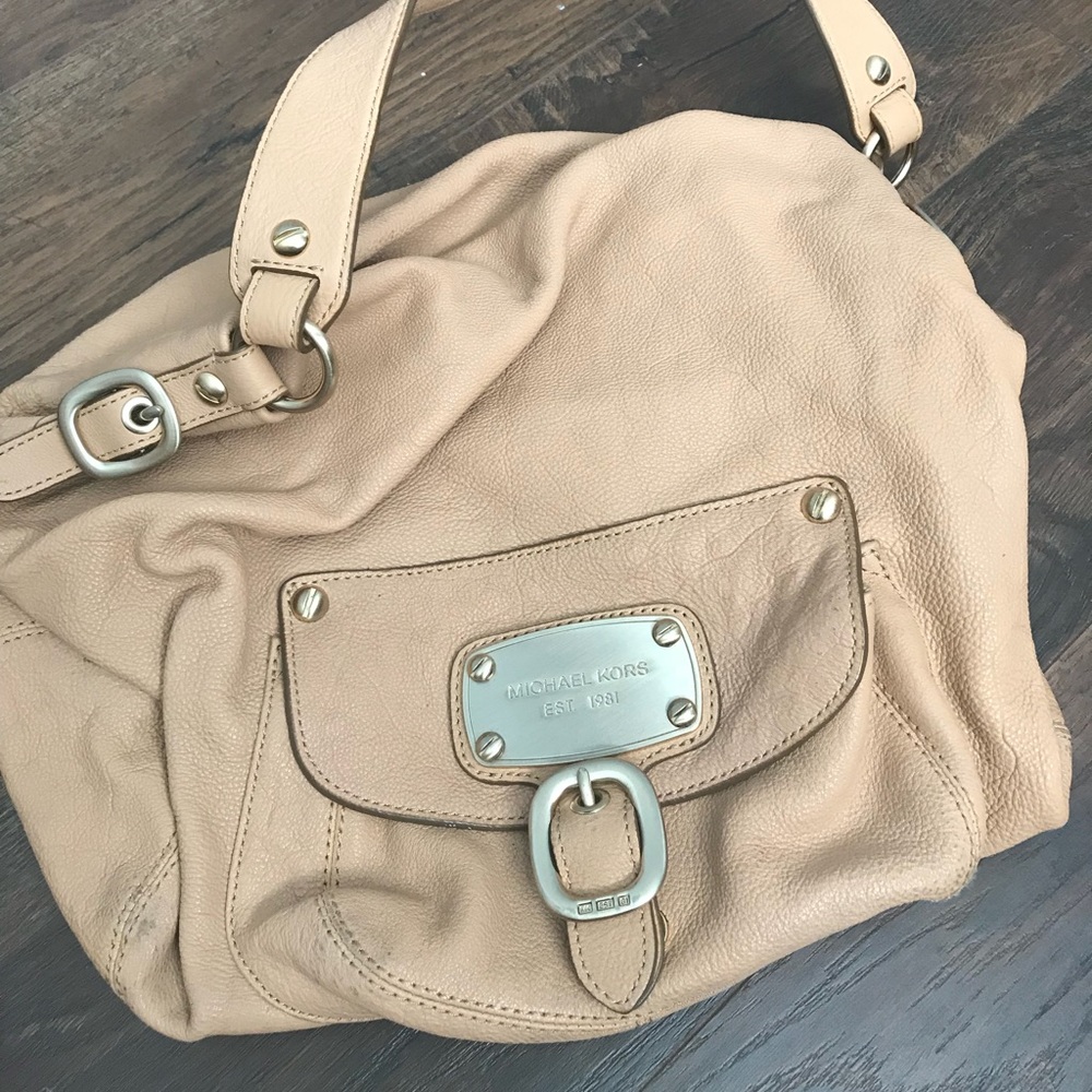Authentic, Michael Kors 🔥 Pebbled Leather Bag