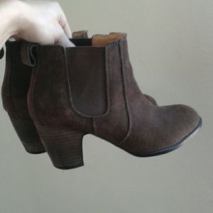 Nine West Vintage America Suede Chelsea Ankle Boot