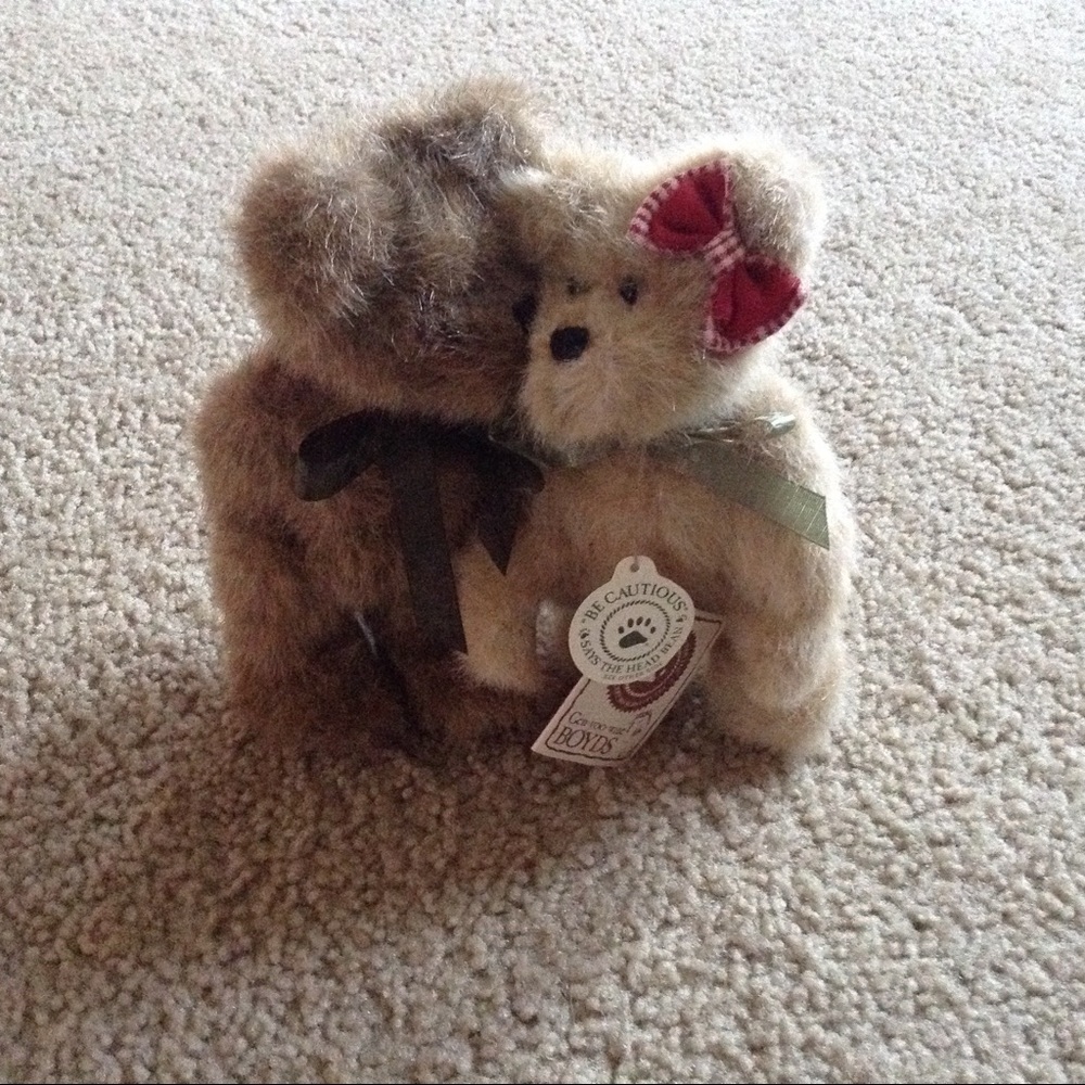 Boyd's Bear-Anniversary🌹